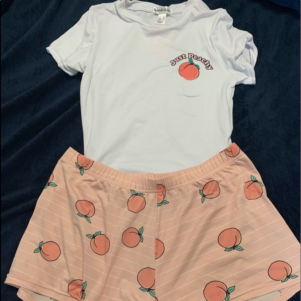 Women’s size Medium pajama set